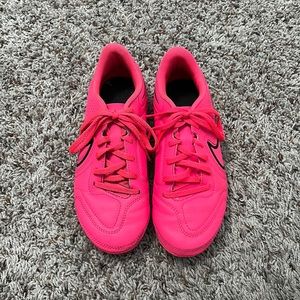 girls nike tempo soccer cleats